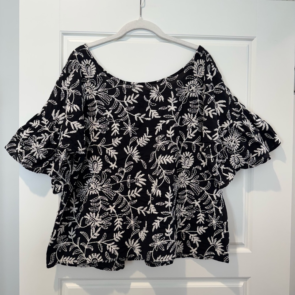 Anthropologie XL Black Embroidered Floral Blouse